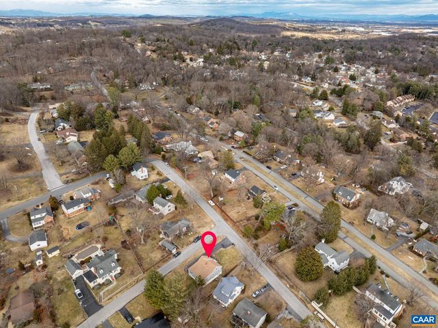 112 LEE ST, Staunton, VA 24401