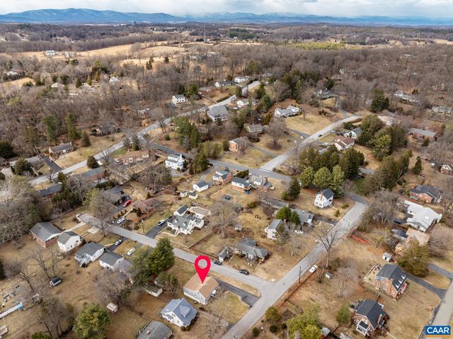 112 LEE ST, Staunton, VA 24401