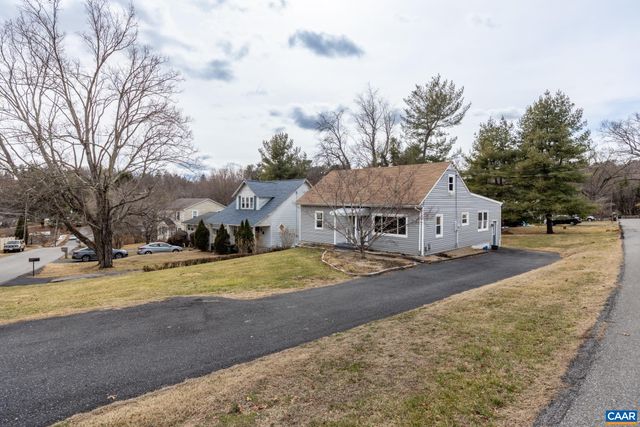 112 LEE ST, Staunton, VA 24401