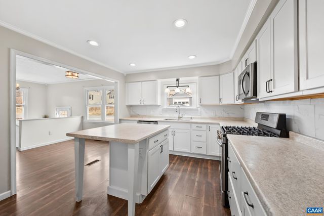 112 LEE ST, Staunton, VA 24401