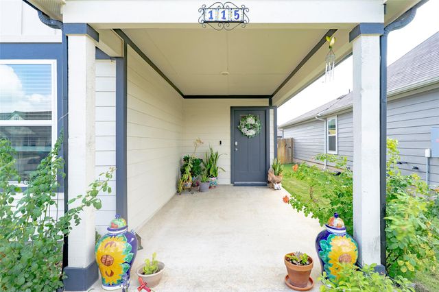 115 Aransas River RD, Hutto, TX 78634