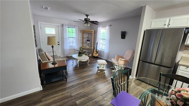 298 County Road 3052, Orange Grove, TX 78372