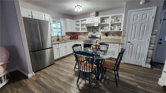 298 County Road 3052, Orange Grove, TX 78372