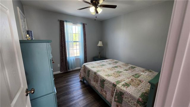 298 County Road 3052, Orange Grove, TX 78372