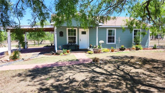 298 County Road 3052, Orange Grove, TX 78372