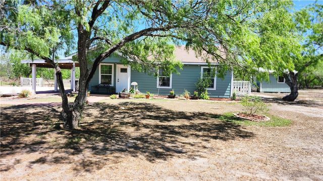 298 County Road 3052, Orange Grove, TX 78372