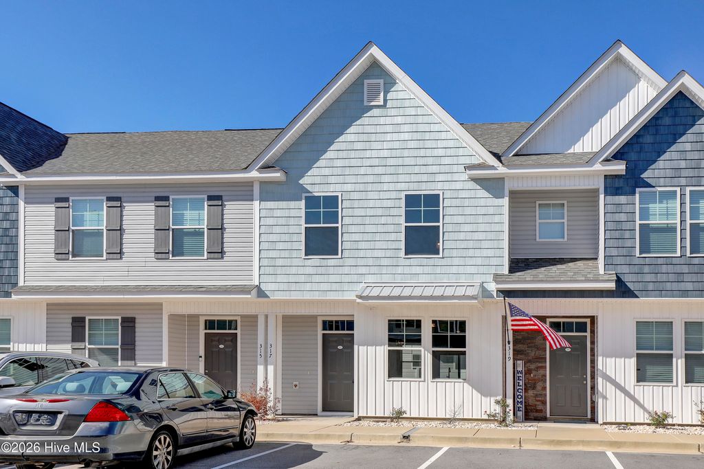 317 Starfish Lane, Sneads Ferry, NC 28460
