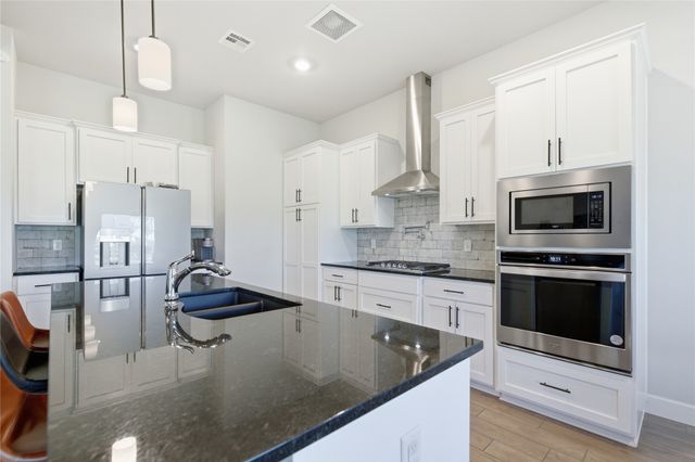 6317 E 88th Street N, Owasso, OK 74055