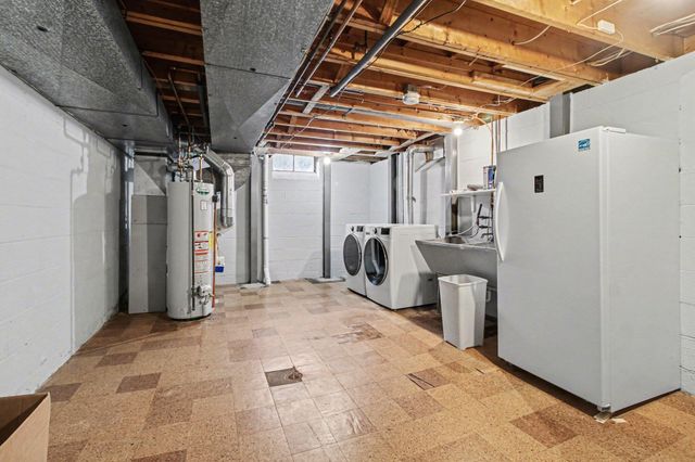 2153 Independence Boulevard, Ann Arbor, MI 48104