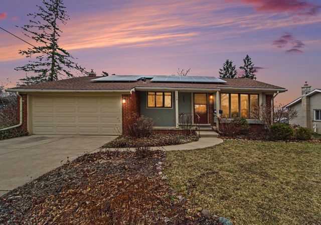 2153 Independence Boulevard, Ann Arbor, MI 48104