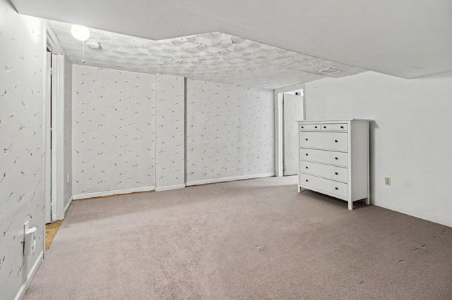 2153 Independence Boulevard, Ann Arbor, MI 48104