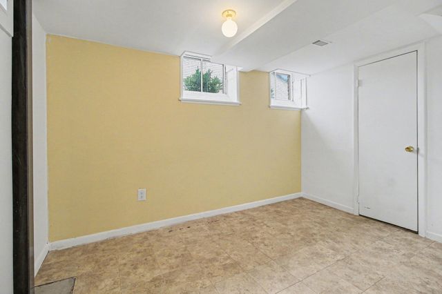 2153 Independence Boulevard, Ann Arbor, MI 48104