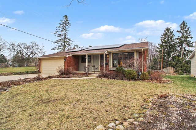 2153 Independence Boulevard, Ann Arbor, MI 48104