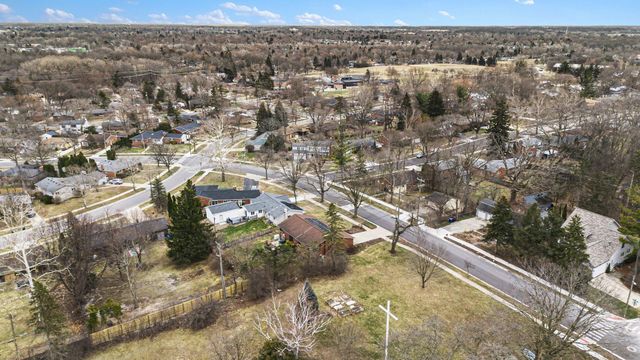 2153 Independence Boulevard, Ann Arbor, MI 48104