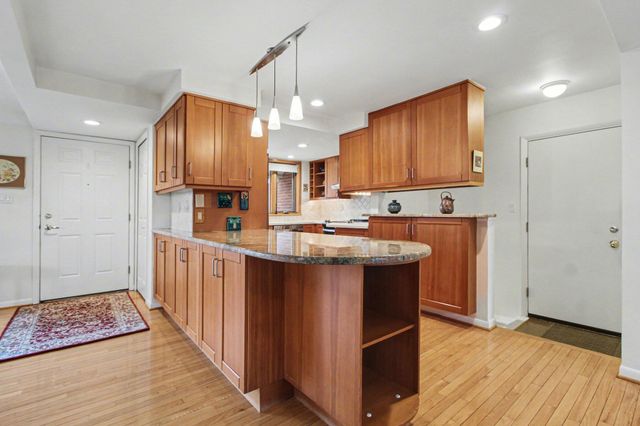 2153 Independence Boulevard, Ann Arbor, MI 48104