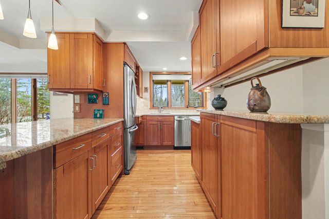 2153 Independence Boulevard, Ann Arbor, MI 48104