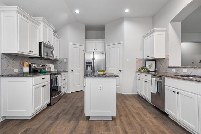 151 Birdsong Lane, Terrell, TX 75160