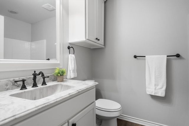 151 Birdsong Lane, Terrell, TX 75160