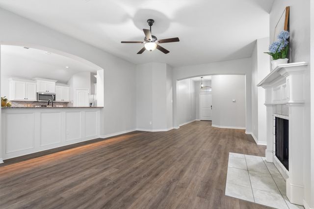 151 Birdsong Lane, Terrell, TX 75160