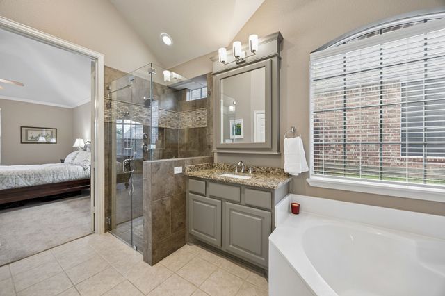 2209 Stonehenge Lane, Lewisville, TX 75056