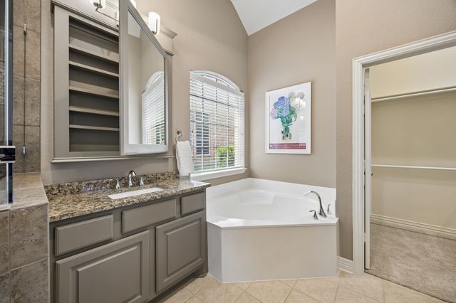 2209 Stonehenge Lane, Lewisville, TX 75056