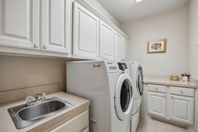 2209 Stonehenge Lane, Lewisville, TX 75056
