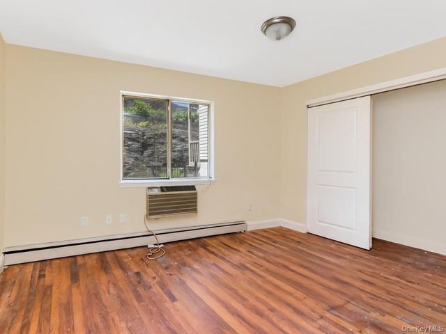 1987 Cruger Avenue, Bronx, NY 10462