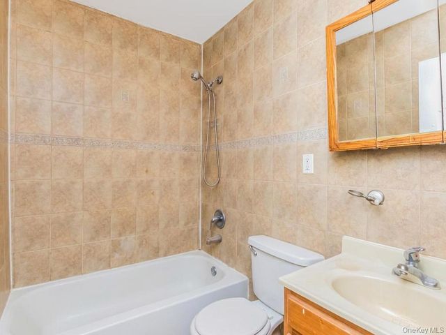 1987 Cruger Avenue, Bronx, NY 10462