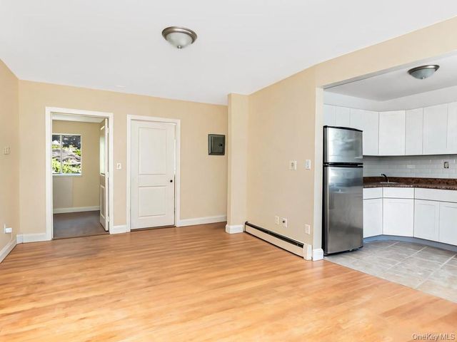 1987 Cruger Avenue, Bronx, NY 10462