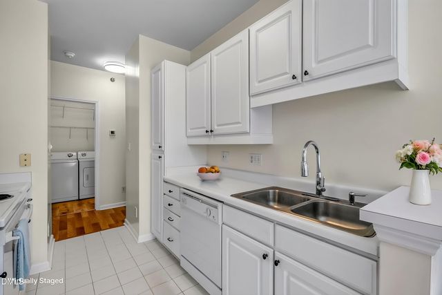 1701 Tiffany Bay Court 201, Raleigh, NC 27609