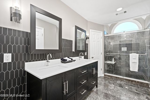 480 W Sanga Circle, Memphis, TN 38018