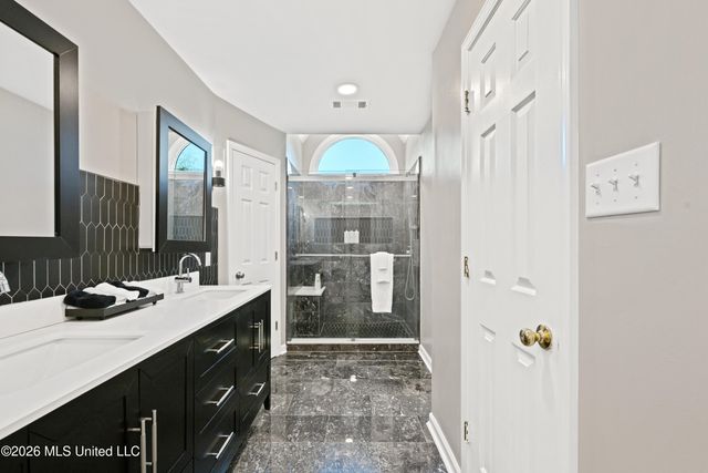 480 W Sanga Circle, Memphis, TN 38018