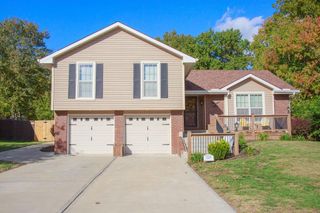 1320 Independence Court, Leavenworth, KS 66048