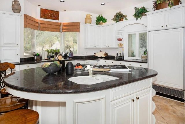 13645 Paseo De La Huerta, Poway, CA 92064