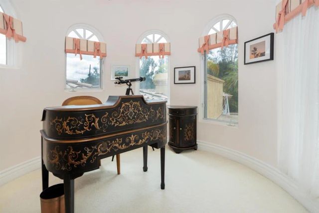 13645 Paseo De La Huerta, Poway, CA 92064