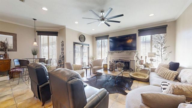 8810 S Hampton Drive, Granbury, TX 76049