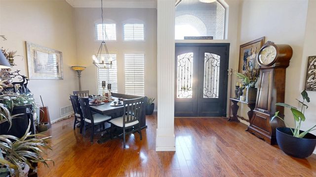 8810 S Hampton Drive, Granbury, TX 76049