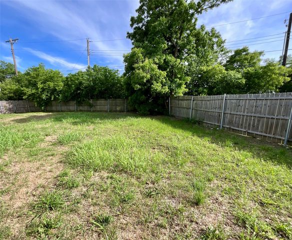4705 Henry Street, Greenville, TX 75401