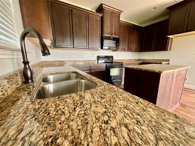 4705 Henry Street, Greenville, TX 75401