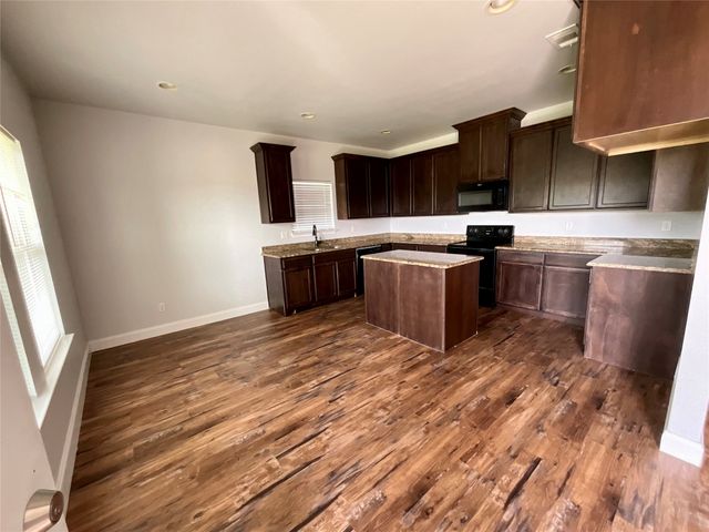 4705 Henry Street, Greenville, TX 75401