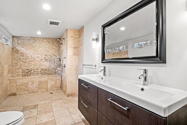 583 Gay St, Westwood, MA 02090