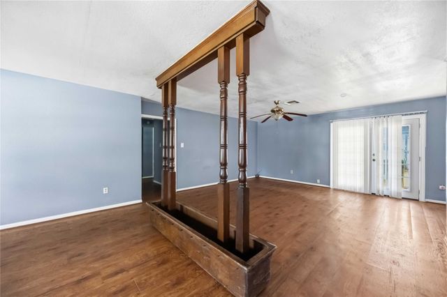 6929 Hoffman Street, Houston, TX 77028