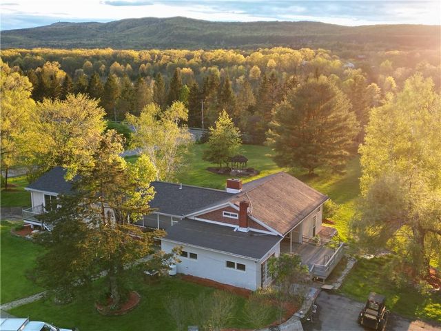 482 State Route 32 N, New Paltz, NY 12561