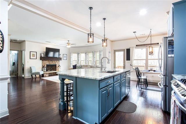 211 Abernathy Way, Acworth, GA 30102