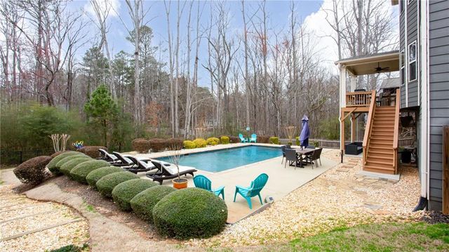 211 Abernathy Way, Acworth, GA 30102