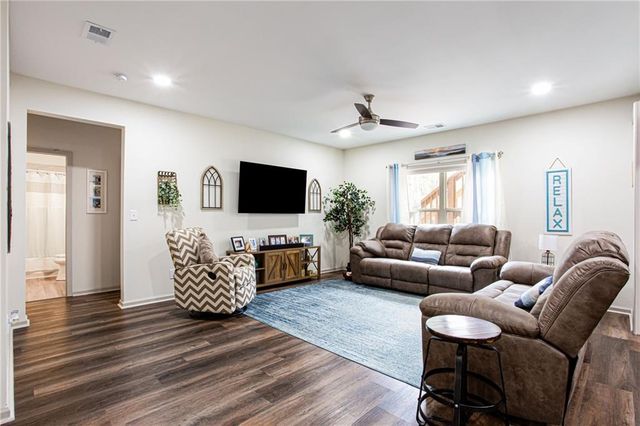 211 Abernathy Way, Acworth, GA 30102