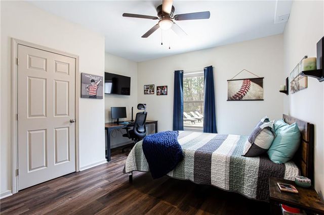 211 Abernathy Way, Acworth, GA 30102