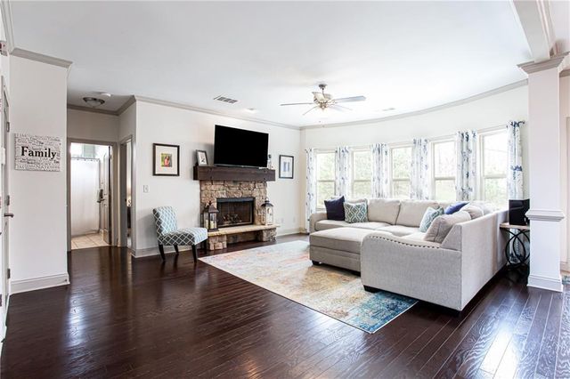 211 Abernathy Way, Acworth, GA 30102