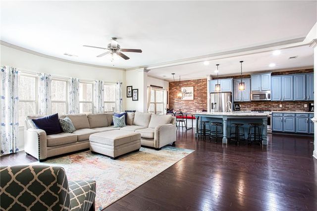 211 Abernathy Way, Acworth, GA 30102