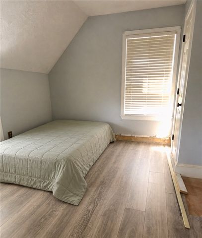 52 Heights Avenue, Warwick, RI 02889